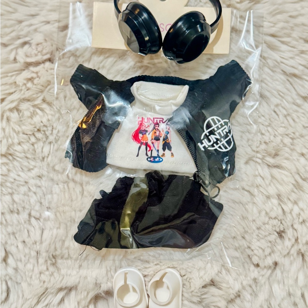 Labubu clothes and accessories outfit - 5pc Kpop Demon Hunter HUNTRIX Set